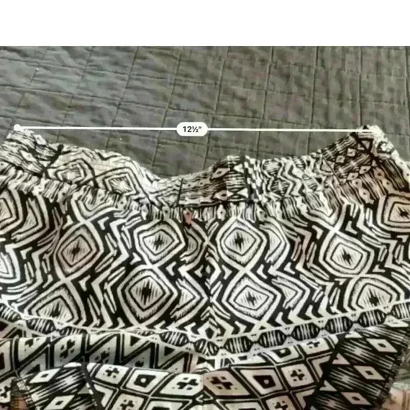 J.Crew Black/White Aztec Print Linen Blend Pull On Shorts Size 4 - Picture 2 of 6